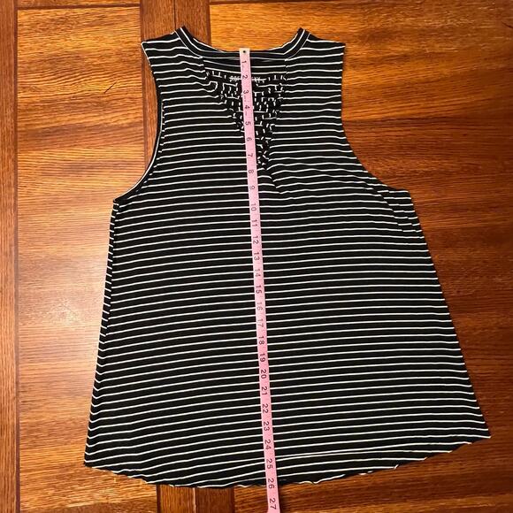 American Eagle Black White Pinstripe Sleeveless Soft & Sexy Tank Size Large - Picture 8 of 9